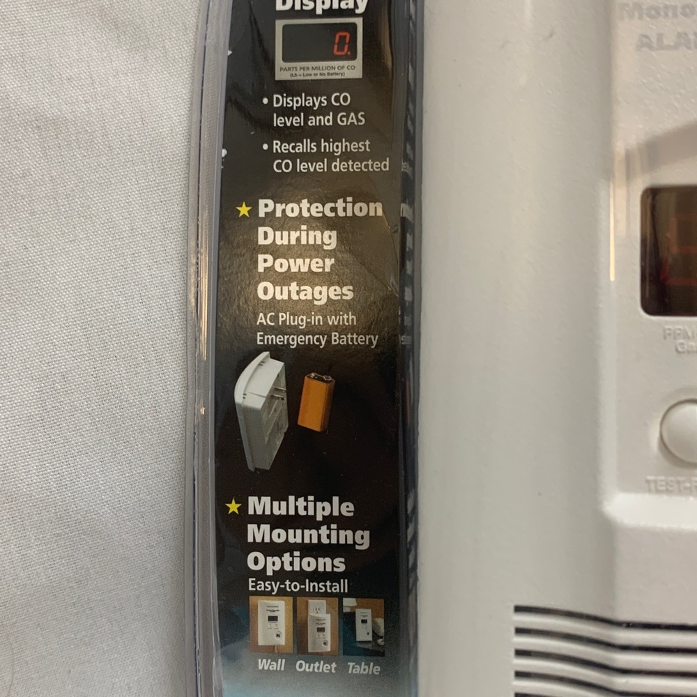 Kidde Gas & Carbon Monoxide Alarm with Digital Display - Picture 4 of 9